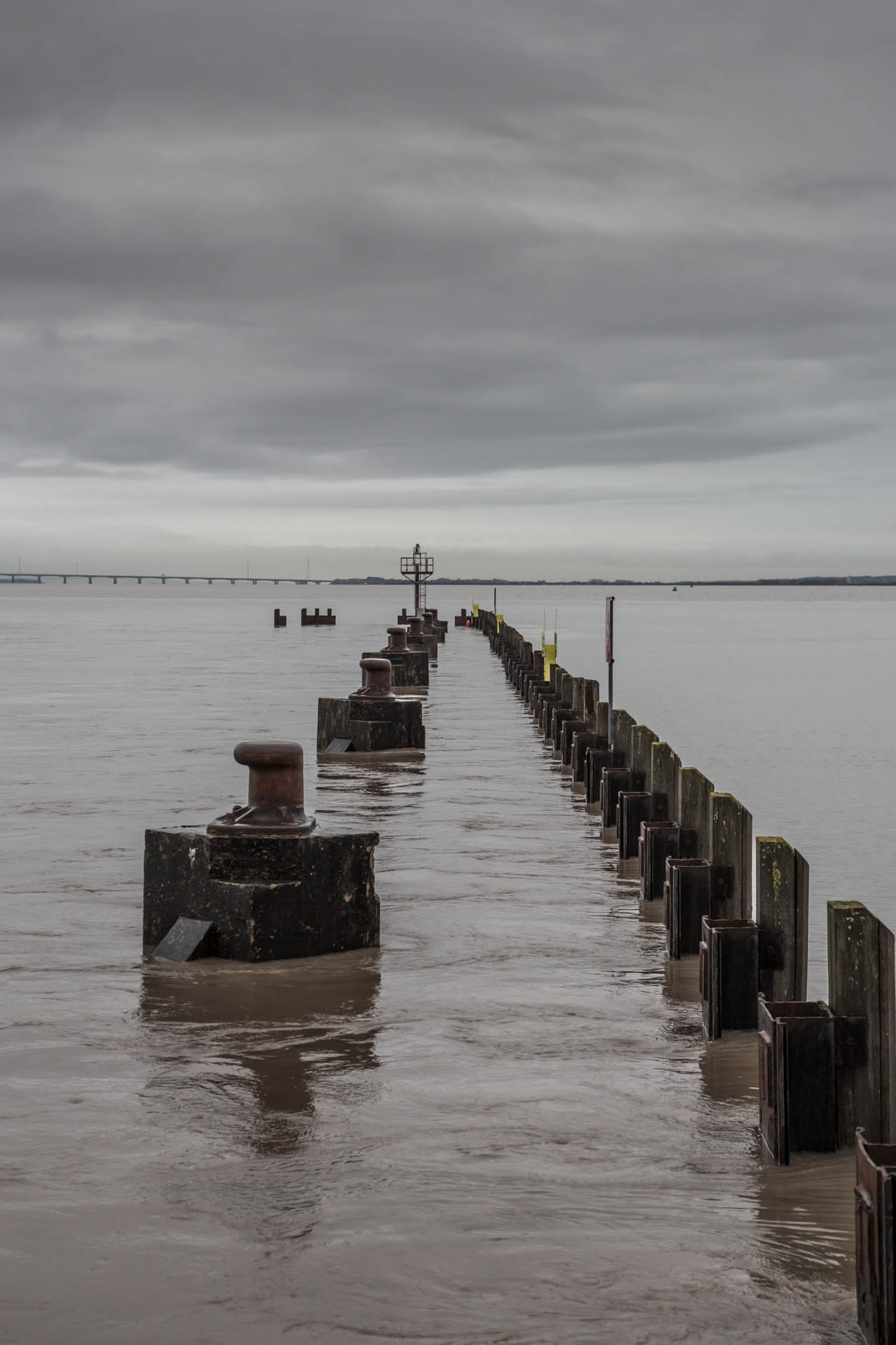 What's visible of the peir